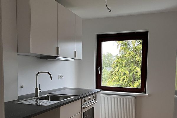 ***NEU***2-Zimmer Whg, teilsaniert & in Uni-Lage***