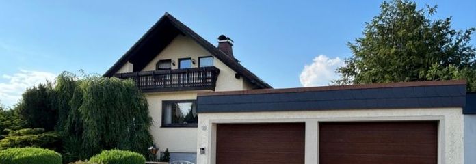 Stilvolles Einfamilienhaus mit Einliegerwohnung und großzügigem Grundstück in Arzberg