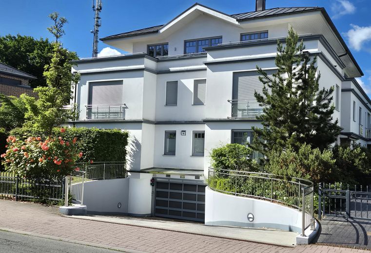 Lüks daire, Timmendorfer Strand'ın merkezinde, 3 oda, 123 m², yeraltı otoparkında park yeri – Ansicht Poststrasse