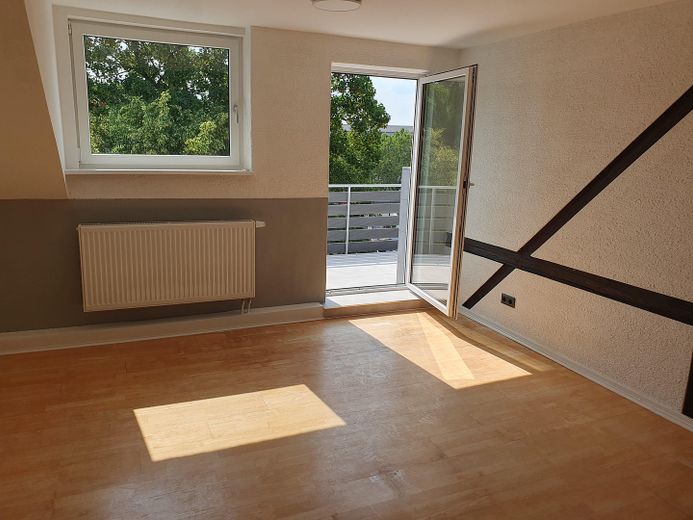 Elegante und große  Wohnung - Dachgeschoss - mit viel Platz – Foto 5