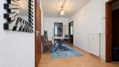 RENTED, WELL-MAINTAINED AND A SOLID INVESTMENT – 1789665631_603e7d1.jpg