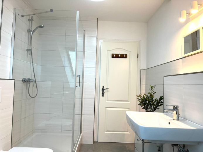 Disponible a partir de octubre de 2026: hermoso y luminoso apartamento de 2,5 habitaciones – Bad mit Dusche