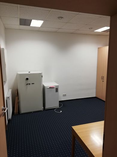 1A–Lage für Büro, Praxis, Studio und flexibel nutzbare Geschäftsräume – Personalraum