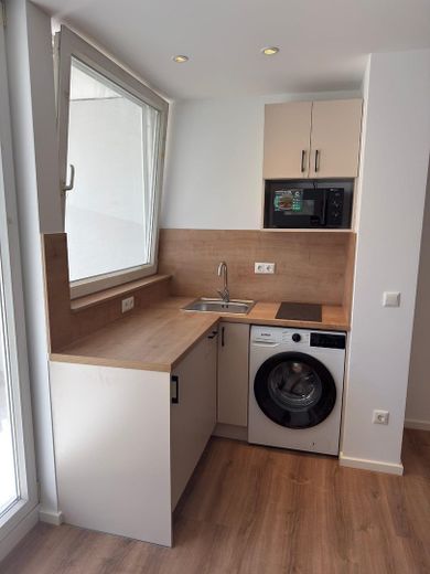 Neu saniertes Appartement in der Gotthardstr. 8 in Laim von privat zu vermieten – Küchenzeile