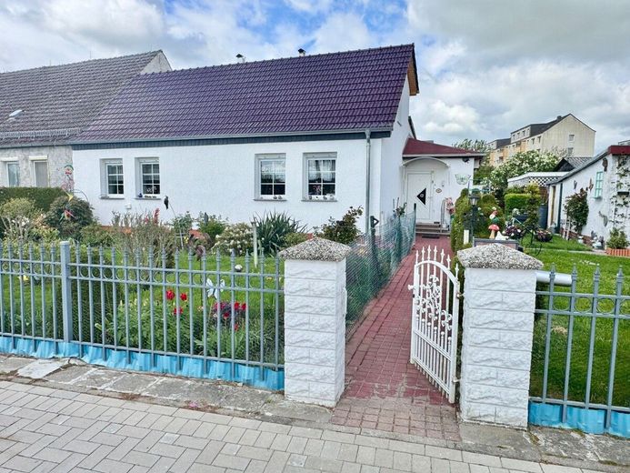 HORN IMMOBILIEN ++ gemütliches Haus in Strasburg (Uckermark) zu verkaufen – Nutzen Sie Ihre Chance!