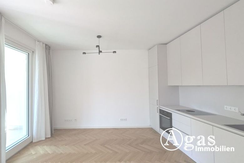 Moderno appartamento di nuova costruzione di 1 stanza con cucina attrezzata in posizione ambita a Schöneberg – Titelbild