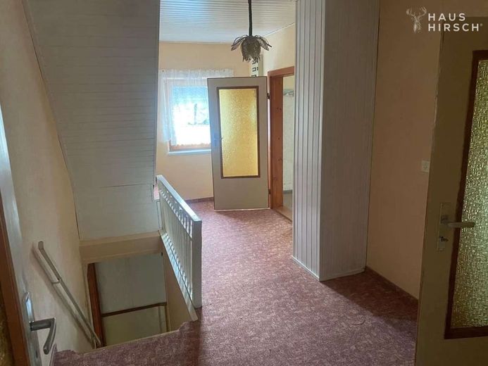 Großzügiges Einfamilienhaus mit Ausbaureserve und schönen Garten – Flur Obergeschoss