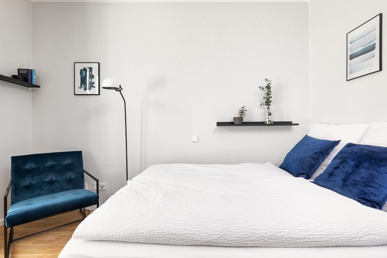 Berlin-Mitte'de özel teraslı modern daire – hemen taşınmaya hazır ve komisyonsuz – Schlafbereich