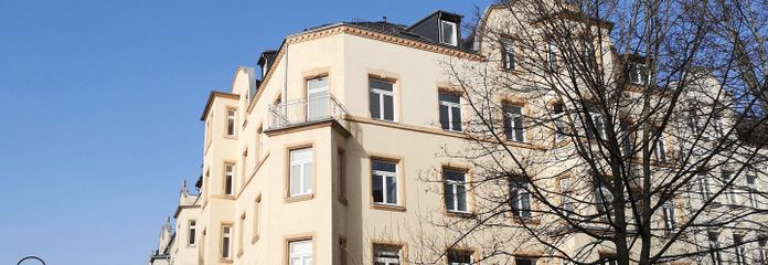 Kaßberg'de 6 aydınlık oda, modern banyo ve âşık olunacak panoramik manzarayla ferah yaşam – Außenansicht auf das Haus
