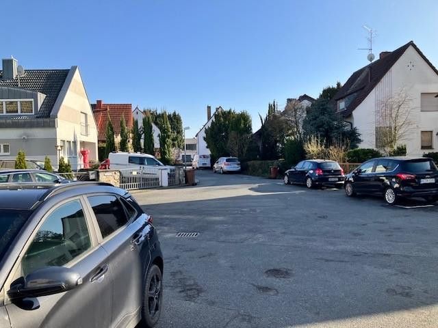 Renovierungsbedürftiges Einfamilienhaus - Besichtigung Sa 15.08. 15-18:00 & So 16.08. 10-12:00 Uhr – Sackgasse