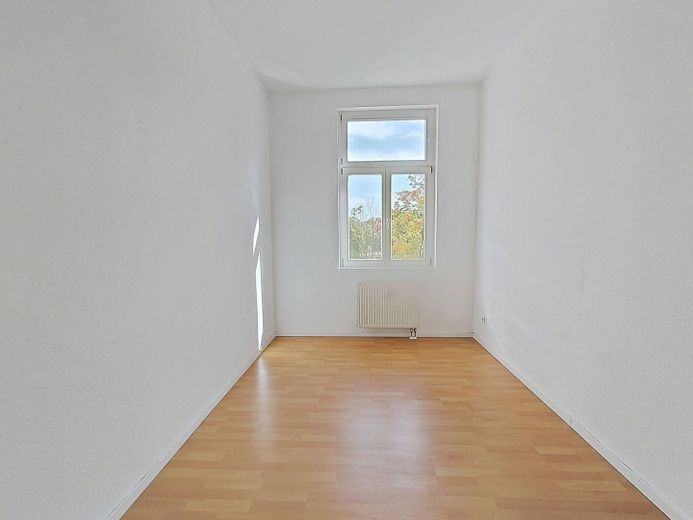 Ferah 3 odalı daire, BALKON ve mutfak ile – Schlafzimmer II