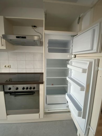 Kühl-Gefrierkombination, Herd 