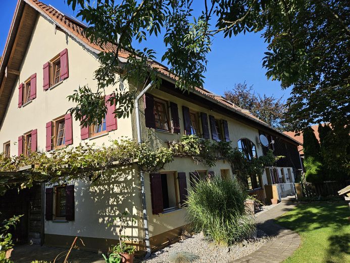 wunderschönes Herzhaus