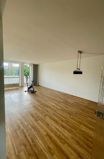 Wohnbereich mit Balkon (2)