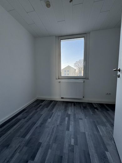 Sanierte 2-Zimmer-Wohnung in Düren – 40 m², 1. OG – Schlafzimmer