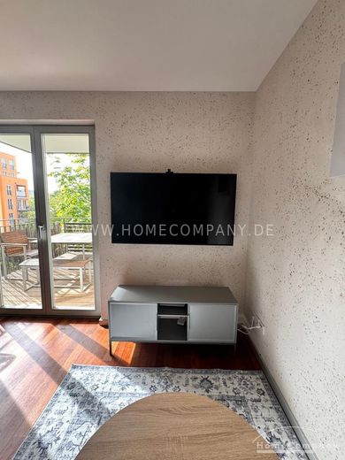 Moderne, helle Loftwohnung mit Süd-Balkon am Kustermann Park – zentral  &  ruhig – 097c14da648c29eaf032ec0cadcb3a119be6caa3.jpg