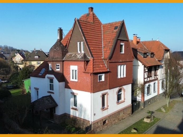 STILVOLLES EIGENHEIM IN DER STADTMITTE!
KEINE KÄUFERPROVISION! – Foto 1