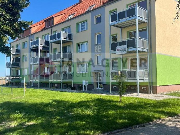 LAUSSIG - OT PRESSEL * 4-ZIMMER-WOHNUNG im ERDGESCHOSS mit TAGESLICHTBAD * SONNIGEM BALKON * kostenfreien PARKPLATZ – Foto 1