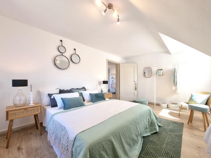 Großzügige 5,5-Zimmer-Maisonette mit Hauscharakter und viel Platz für die Familie – Schlafzimmer