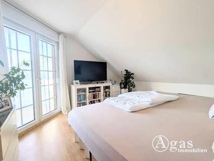 Exklusives Einfamilienhaus in naturnaher Idylle – Schlafzimmer