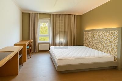 HOTEL, PENSIONE, BOARDINGHOUSE – 1761693054_d28b2d8.jpg