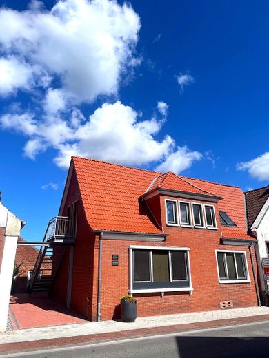 80 m² DG-Wohnung mit eigenem Eingang & Gestaltungsspielraum bei der Sanierung – Foto 4