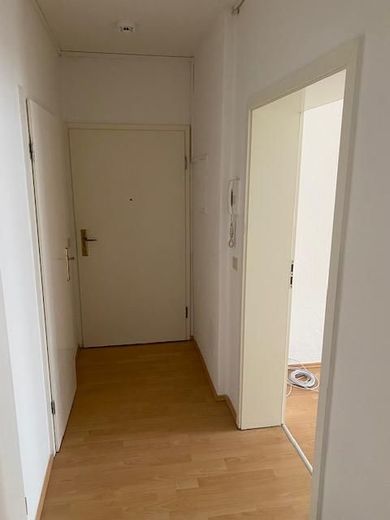 Preiswerte 3-R-Whg. Altbau im 2.OG ca.73 m²; in Magdeburg- Stadtfeld -Ost zu vermieten. – Flur