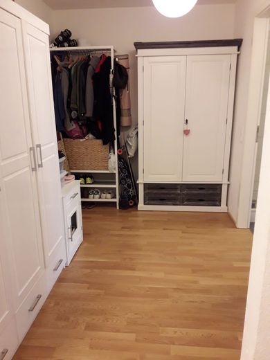 2,5 Zimmer Garten Wohnung im wiesbadener Künstlerviertel<br> – Ankleide