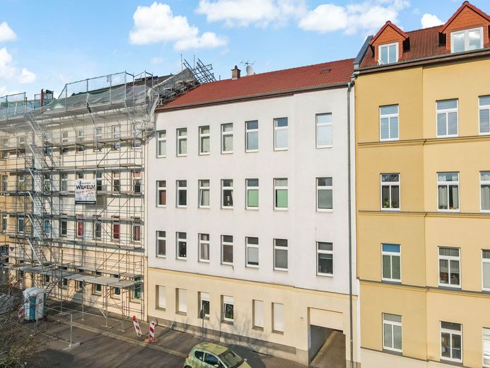 1-Raumwohnung mit Einbauküche in zentraler Lage! – Außenaufnahme