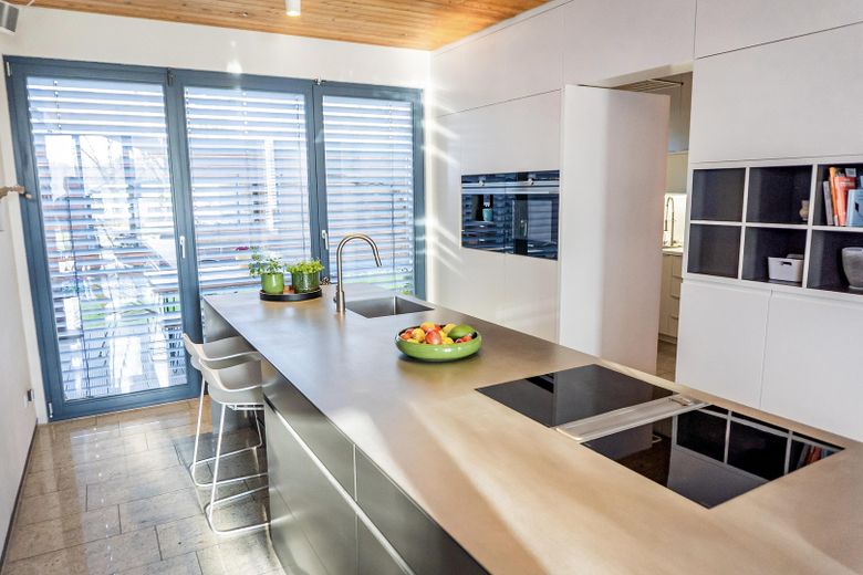 Küche - Blick HW Raum