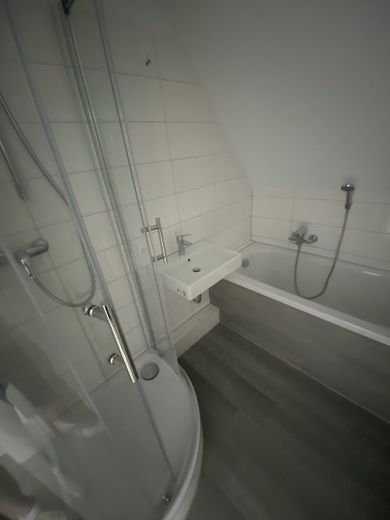 Hannover-Misburg 2 MFH - 11 Wohneinheiten mit insgesamt ca. 660 Wohnfläche – Haus 87 DG Bad I