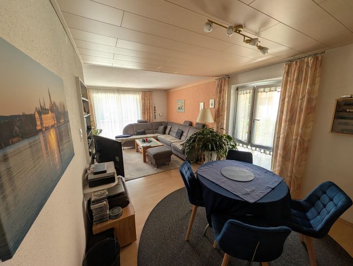 1–2-family house for sale in KN Petershausen – Wohnzimmer EG
