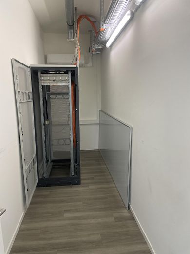 Moderne Bürofläche in Top-Lage Winterhude/Uhlenhorst – courtagefrei – Serverraum