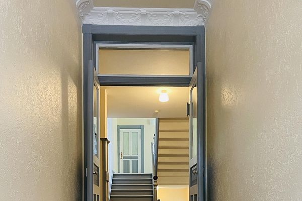 gepflegte 3-Zimmer-Wohnung Altbau modernisiert in Kiel/Südfriedhof