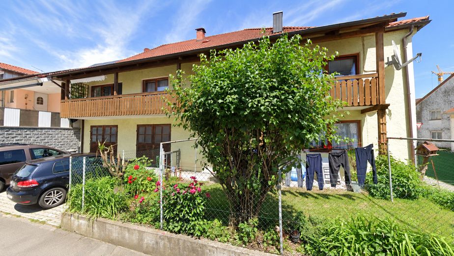 Casa plurifamiliare con più unità abitative, garage, giardino, balcone – Foto 2
