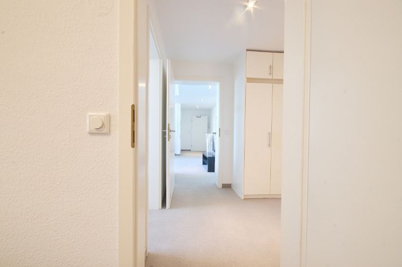 High quality, modern apartment with balcony and DSL wi-fi in Essen’s Bredeney district – 68b276789e5fb05dad840313d2e18d1f6b09c607.jpg