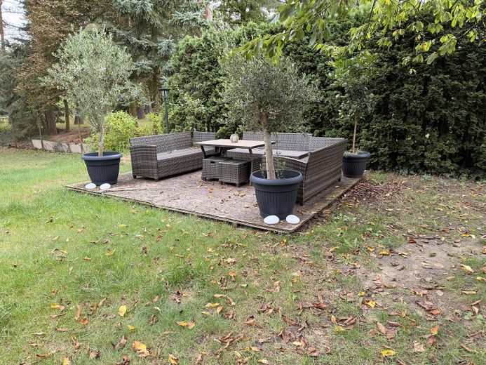 Traumhafte Wohnung in EFH mit Kamin, Garten, Pool, Wintergarten – Foto 18
