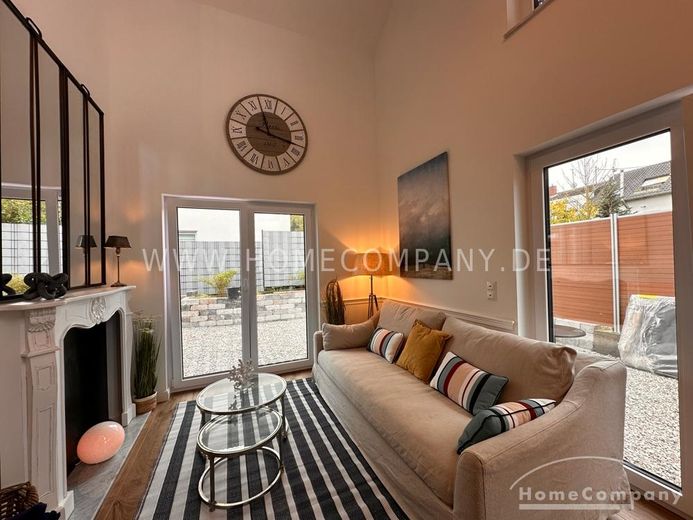NEUBAU
 Helle und luftdurchflutete  Maisonette Wohnung mit Terrasse – b155d3409610ea601b922c69f710719460f73cd6.jpg