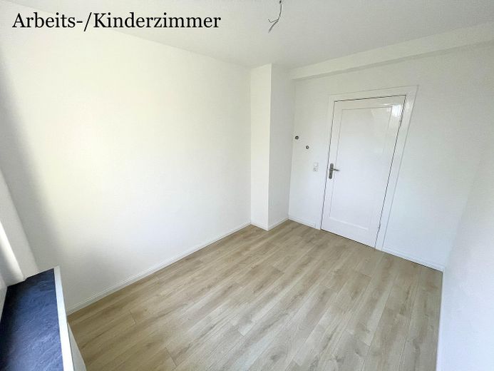 Gepflegte 3-Zimmer-Wohnung mit Balkon und Tageslichtbad nahe der Weser in Bremen-Woltmershausen – Arbeits-/Kinderzimmer