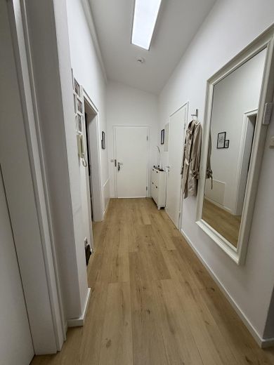 Apartamento elegante sin comisión Bad Endorf/ 3 hab., ascensor, plaza de aparcamiento – Foto 15