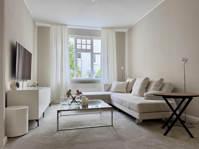 Liebevol moderniseerde rijwoning in Bremer stijl in Bremen, Hastedt – Wohnzimmer