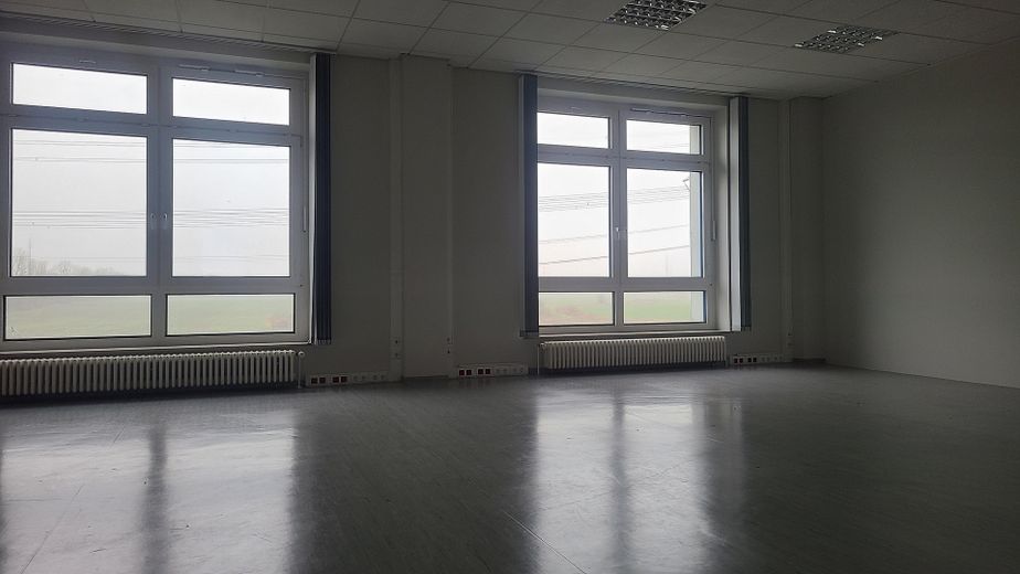 Büroetage im Gewerbegebiet Am Hasensprung im 2.OG – Büro
