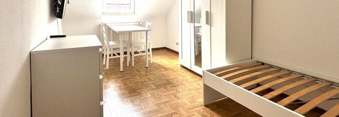 Centraal wonen: 2 kamers in een gemeubileerde 2-kamerwoning in Karlsruhe