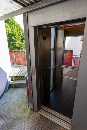 Listed monument-protected maisonette · 137m²· 70 m² roof terrace · elevator · vacant · Leipzig Zentrum-Nord – Aufzug