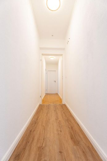 Vermietete WG-Kapitalanlage Münster-Wienburg, 6 % Bruttorendite, provisionsfrei – Flur