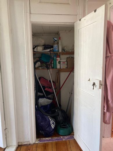 Provisionsfrei. Großzügige Altbauwohnung im Herzen Neuköllns. Bezugsfrei ab dem 1.8.26 – Abstellkammer