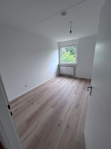 Recent gerenoveerde 3-kamerwoning van 76 m² in Germering – Schlafen