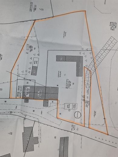 Investmentchance auf Rügen: Mehrfamilienhaus + ca. 3.087 m² Grundstück, Wasser-/Ostseenähe – Grundstücksgrundriss
