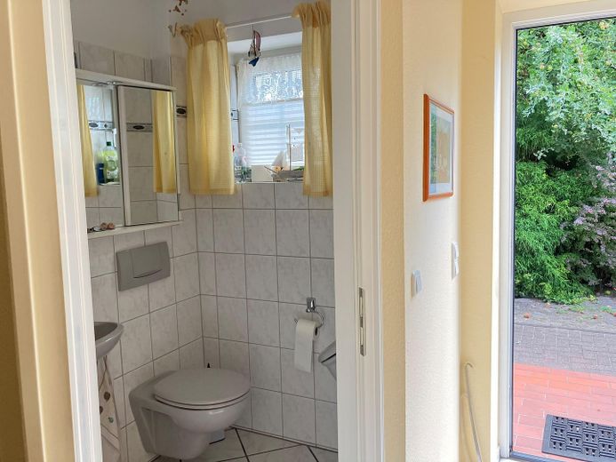 DHH- sehr schön hell, frei/ unvermietet, tolles großes Grundstück – Foto 17