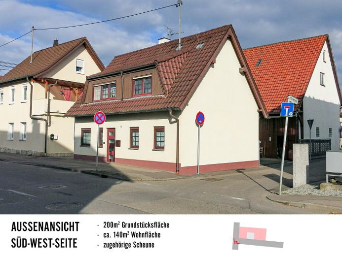 Haus mit großer Scheune: Wohnen, Werkstatt & Hobby unter einem Dach – Hausansicht mit Hof & Scheune